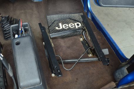 PRP CJ7/YJ Seat Adapter